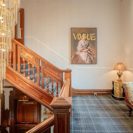 Отель Springbank Manor Дарвэн Экстерьер фото