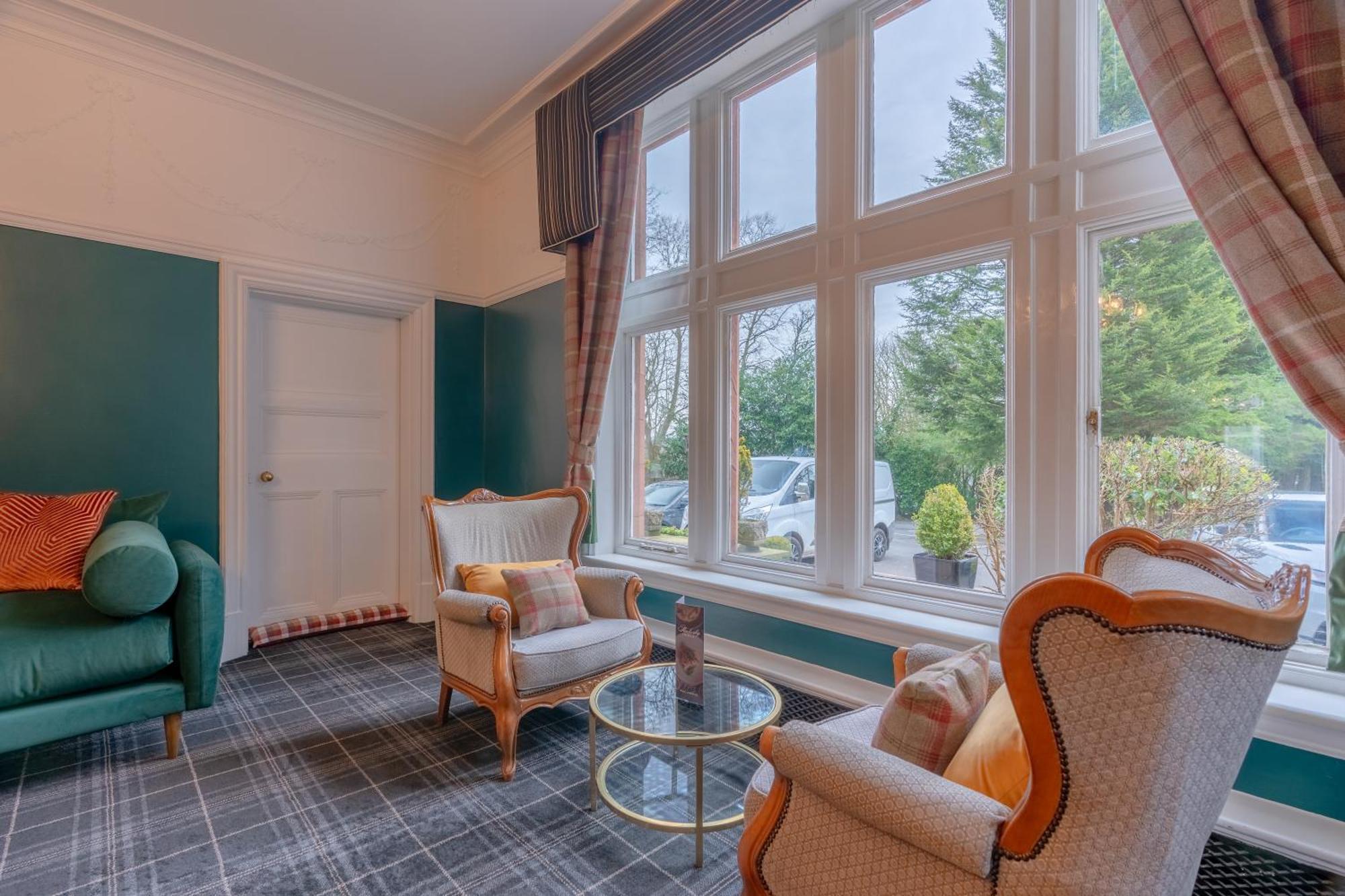 Отель Springbank Manor Дарвэн Экстерьер фото