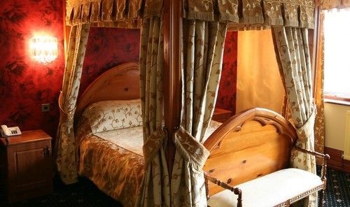 Отель Springbank Manor Дарвэн Экстерьер фото